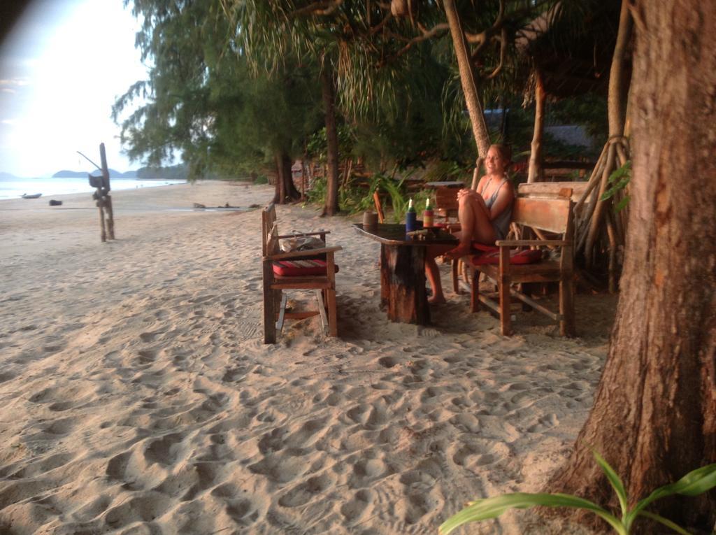 Отель Cocobar&Bungalow'Kohjum Кох-Юм Экстерьер фото
