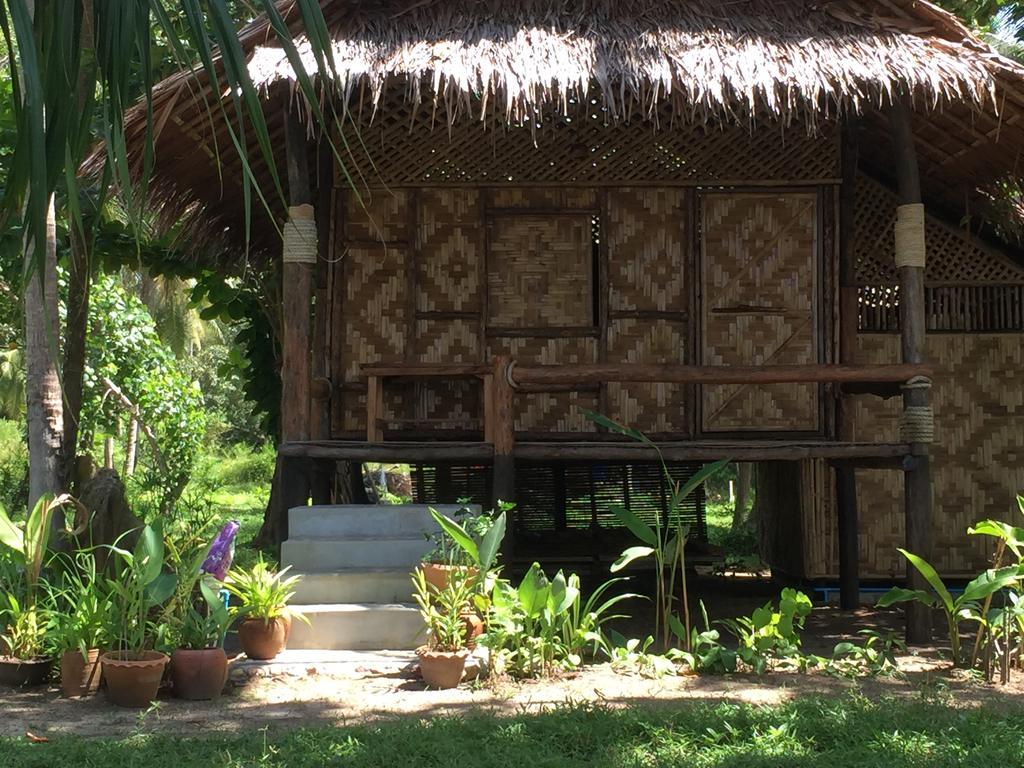 Отель Cocobar&Bungalow'Kohjum Кох-Юм Экстерьер фото