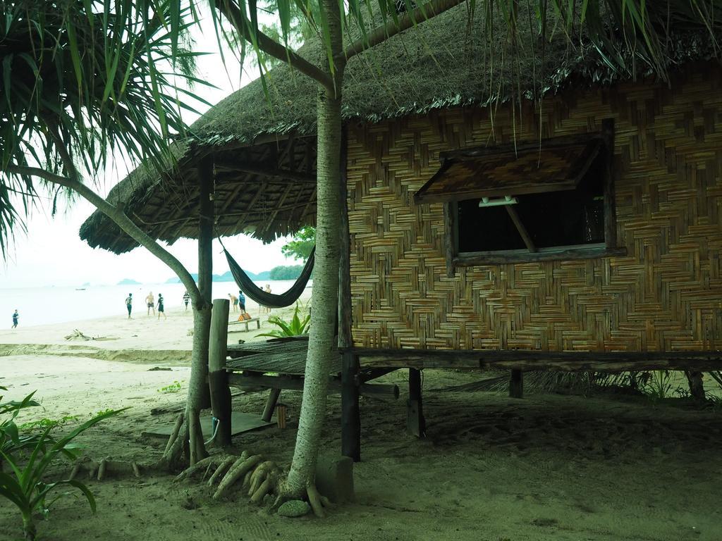 Отель Cocobar&Bungalow'Kohjum Кох-Юм Экстерьер фото