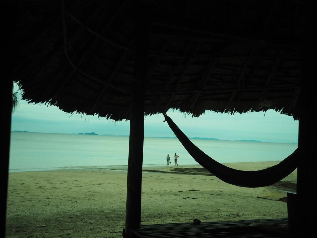 Отель Cocobar&Bungalow'Kohjum Кох-Юм Экстерьер фото